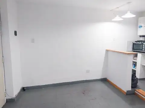 Depto Tipo Casa en Alquiler de Monoambiente