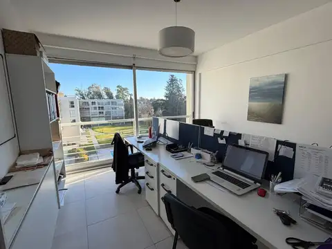 Oficina en Concord - Pilar