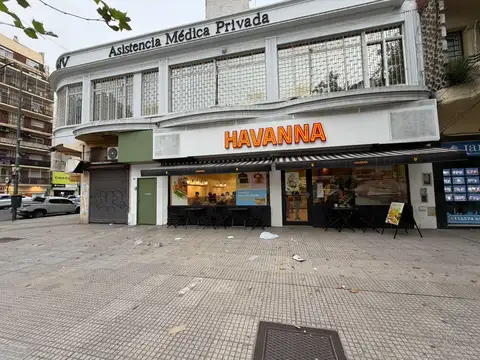 Local en Venta en Parque Chas, USD 690.000
