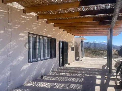 Casa en Venta con 2 cocheras