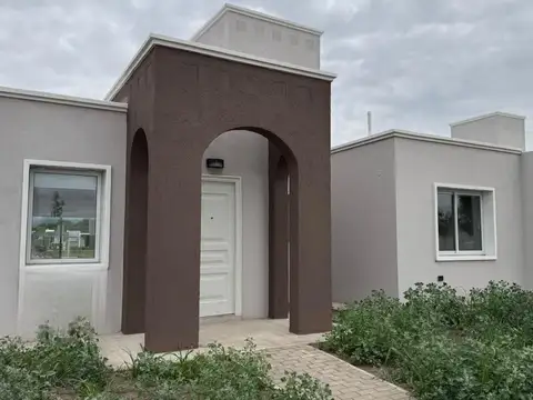 Casa en venta 4 Ambientes en Barrio Reserva Tajamar