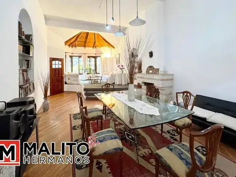 CASA 5 AMBIENTES CON PATIO, TERRAZA Y GARAGE