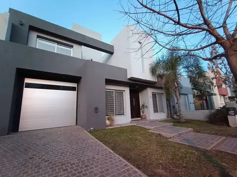 VENDE CASA CATEGORIA 3 DOR CLAROS DEL BOSQUE