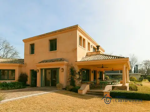 Golf Club Argentino - sobre golf - 3 dorm.- Suite Principal en P.A. Teresa Urdapilleta Propiedades