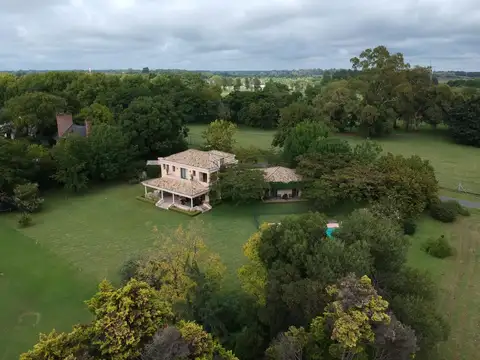 Golf Club Argentino - sobre golf - 3 dorm.- Suite Principal en P.A. Teresa Urdapilleta Propiedades