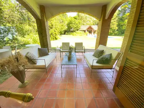 Casa 6 ambientes con 6 baños