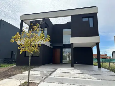 Casa  en Venta en Barrio Araucarias, Puertos, Escobar