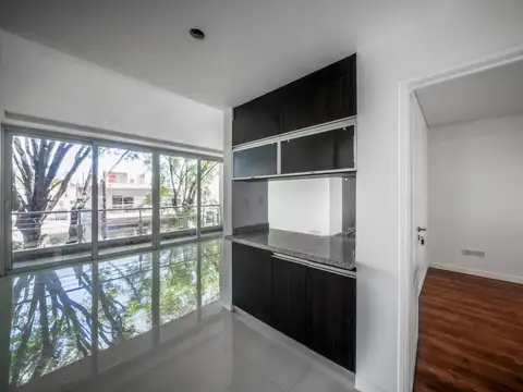 2 ambientes con balcón en Edificio Moyano Ciudad Jardín