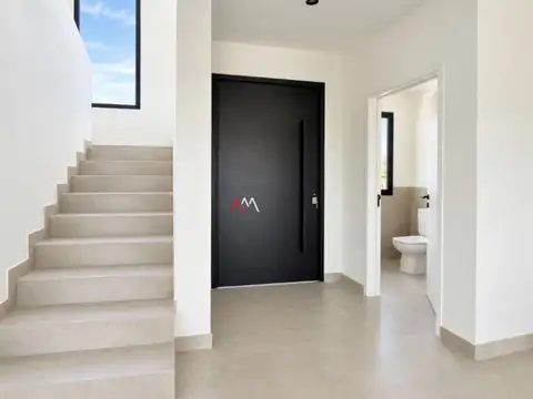 VENTA DE CASA EN SANTA ELENA - PILAR
