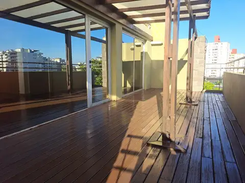 DELGADO 300 - COLEGIALES - OFICINA EN DÚPLEX C/ BALCÓN TZA!