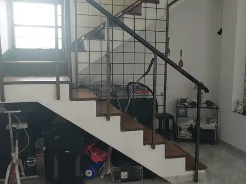 Casa 5 ambientes con 4 baños