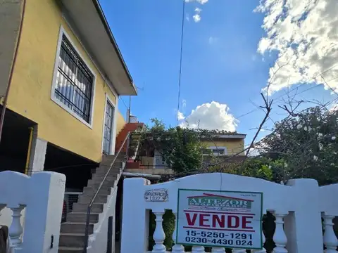 Tres viviendas en lote de 300 metros, Pilar