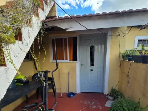 Casa 6 ambientes con 3 baños