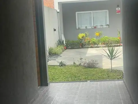 Depto Tipo Casa en Venta de 3 ambientes