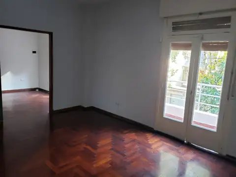 Depto Tipo Casa en Alquiler de 3 ambientes