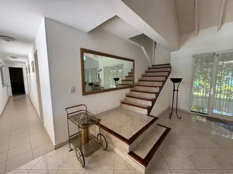 CASA EN VENTA 6 AMBIENTES EN COUNTRY SAN DIEGO