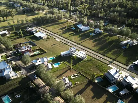 Terreno en Venta en Pinares del Sur, USD 38.000