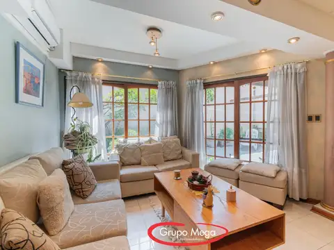 Depto Tipo Casa en Venta de 4 dormitorios
