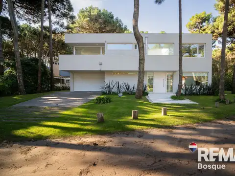 VENTA CASA 5 AMBIENTES PINAMAR NORTE