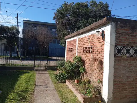 Casa en Venta en Burzaco, USD 83.000