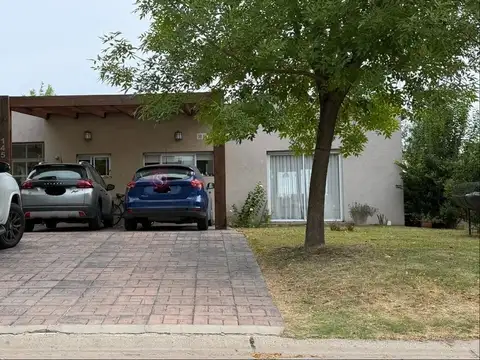 Casa  en Venta en San Alfonso, Pilar del Este, Pilar