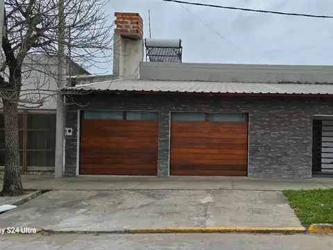 SE VENDE CASA GRANDE IDEAL PARA FAMILIAS