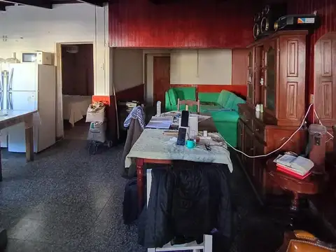 CASA CON PROYECTO AVANZADO DE ALQUILERES
