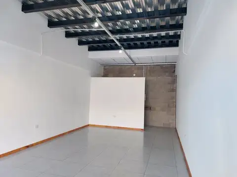 Local en Alquiler en Maipú, $ 900.000