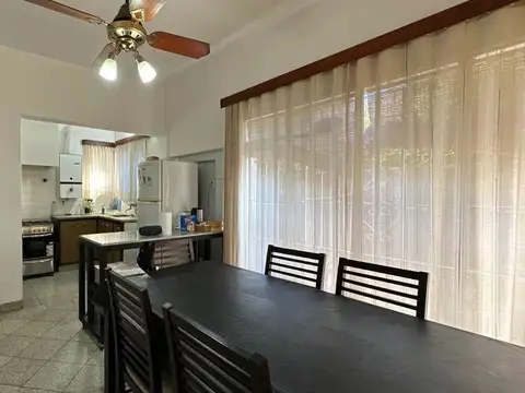 EN VENTA CASA DE 2 DORMITORIOS ALBERDI