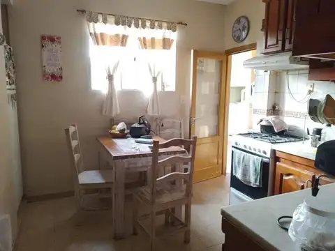 Depto Tipo Casa en Venta de 4 ambientes