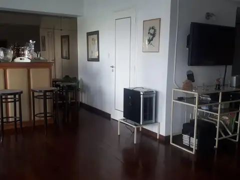 Departamento 5 ambientes con 4 baños