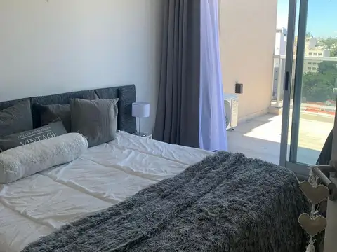 EXCELENTE DEPARTAMENTO 2 AMBIENTES CON BALCÓN TERRAZA