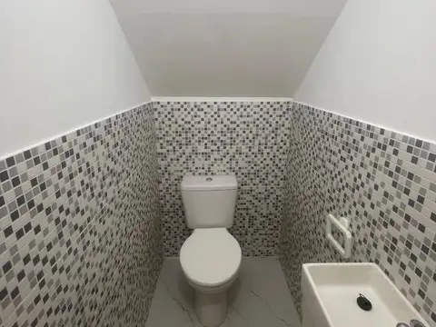 Depto Tipo Casa en Venta con 1 cocheras