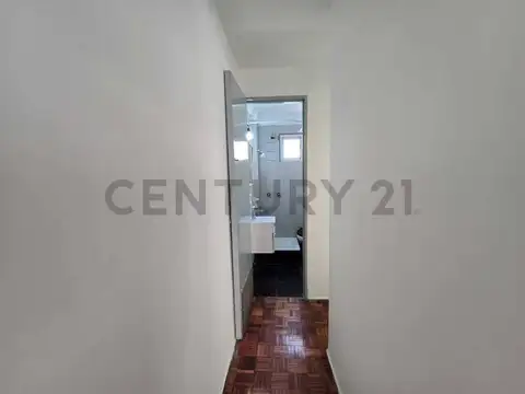 VENTA MONOAMBIENTE C/ BALCON - MONSERRAT