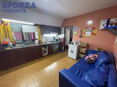 Casa en Venta con 3 cocheras