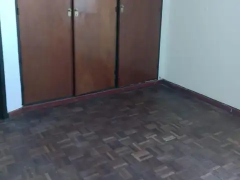 Departamento en Alquiler de 8 ambientes