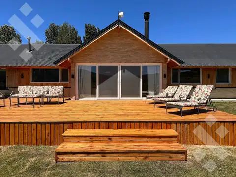 En Venta Casa 3 dorm - Apto Crédito - Bº Peñon del Lolog - San Martin De los Andes- Neuquén