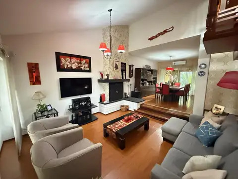 Casa en Venta de 4 dormitorios