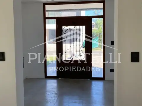 Casa en Venta al Este