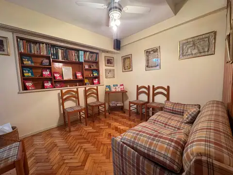 Consultorio - Estudio - en PB Apto Profesional