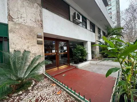 Consultorio - Estudio - en PB Apto Profesional