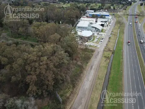 Excelente Fracción en ALQUILER 15.000 m2 sobre Panamericama