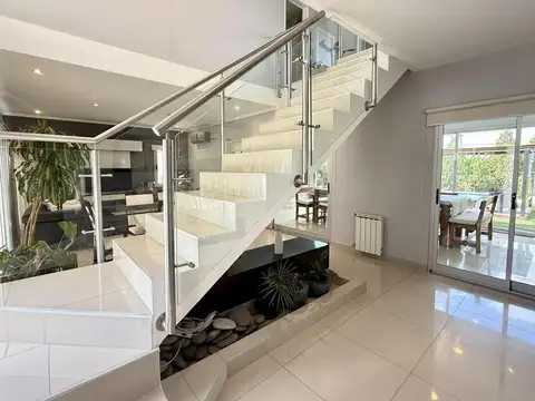 Casa en Venta en Los Naranjos, USD 360.000