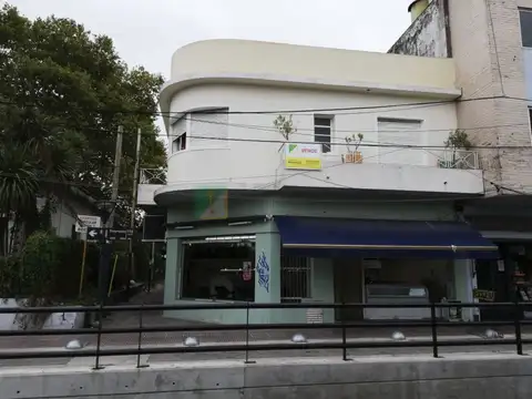 Depto Tipo Casa en Venta 50 años