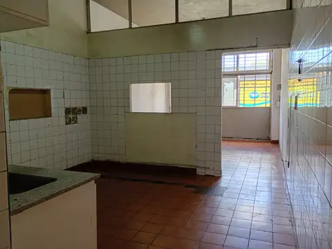 Local en Alquiler en Floresta, $ 500.000