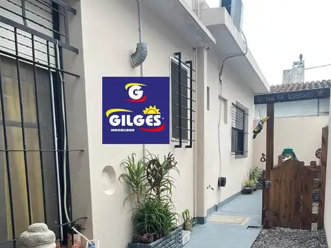 Venta Oficinas (160M²) en Ramos Mejía - Céntrico -  Excelente  Estado