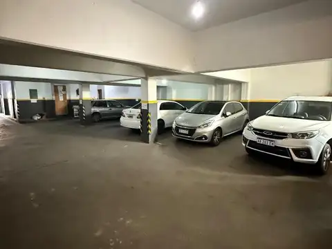 COCHERA EN PLANTA BAJA ZONA ALDREY