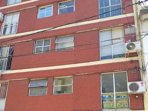 AV. GAONA 2300, Piso 1