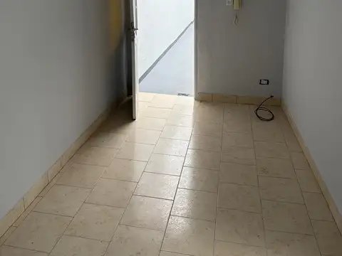 Muy Buen Departamento Tipo PH Sin Expensas