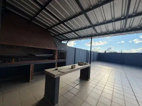 Local en Alquiler en Gregorio De Laferrere, $ 2.500.000